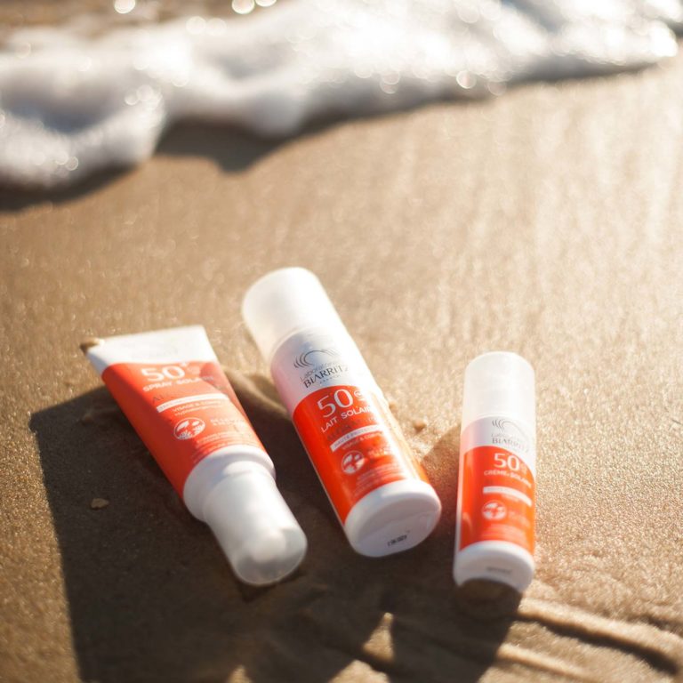 crèmes solaires dans l'eau